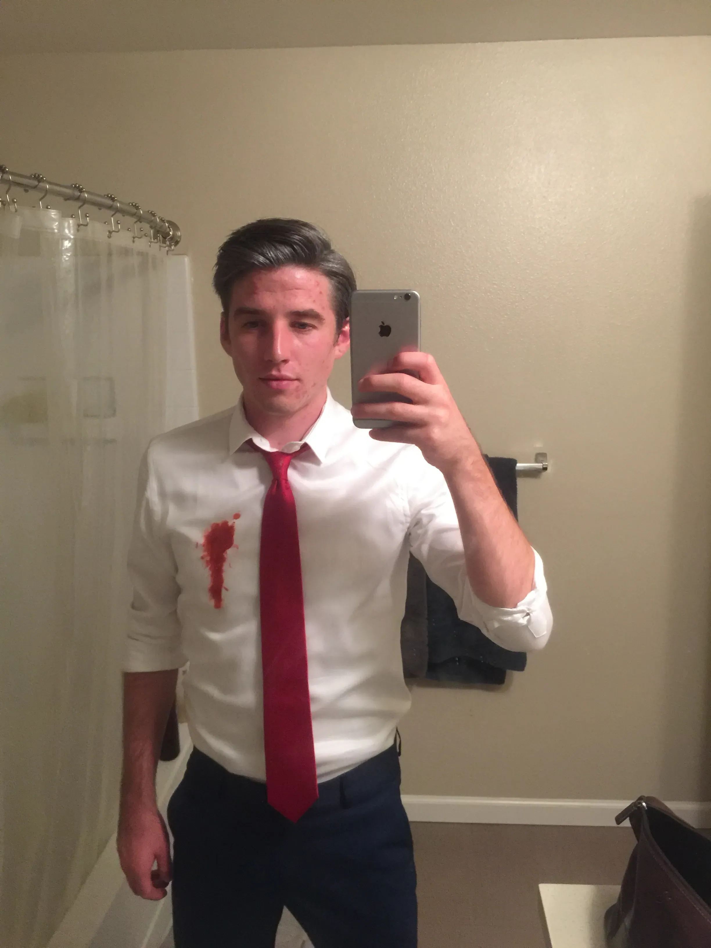 I tried to be an assassinated Trump for Halloween but everyone thought I was Kennedy

